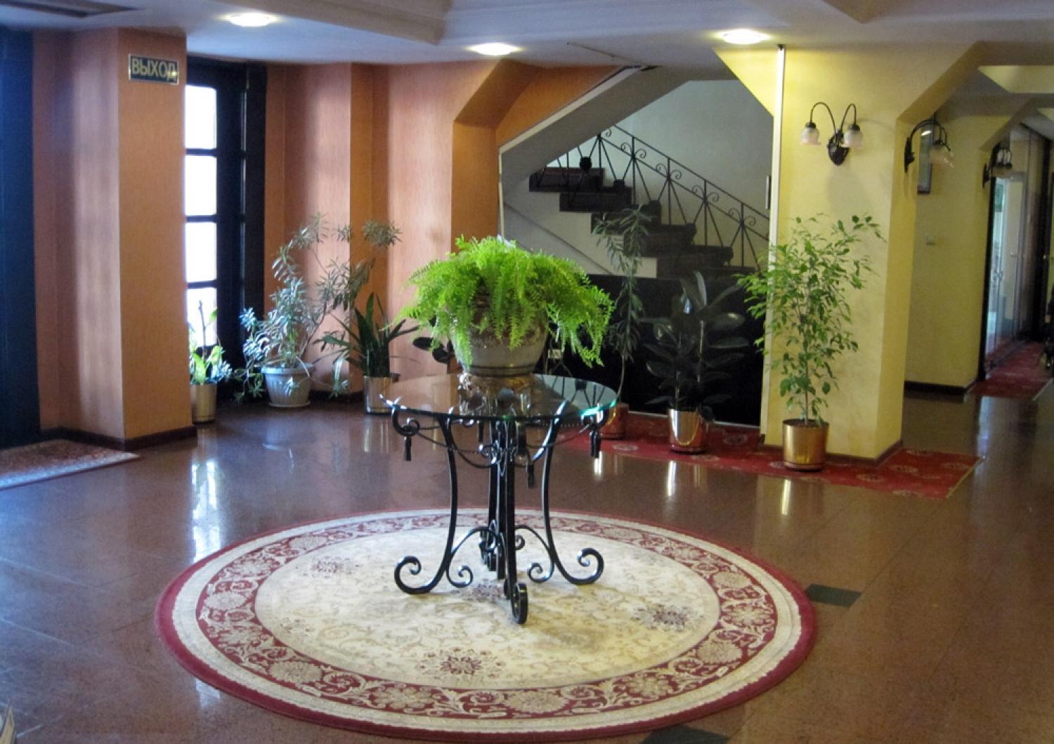 Ambassador Hotel Almaty Exterior photo